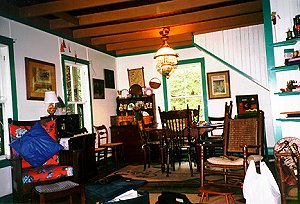 Liz/ interior